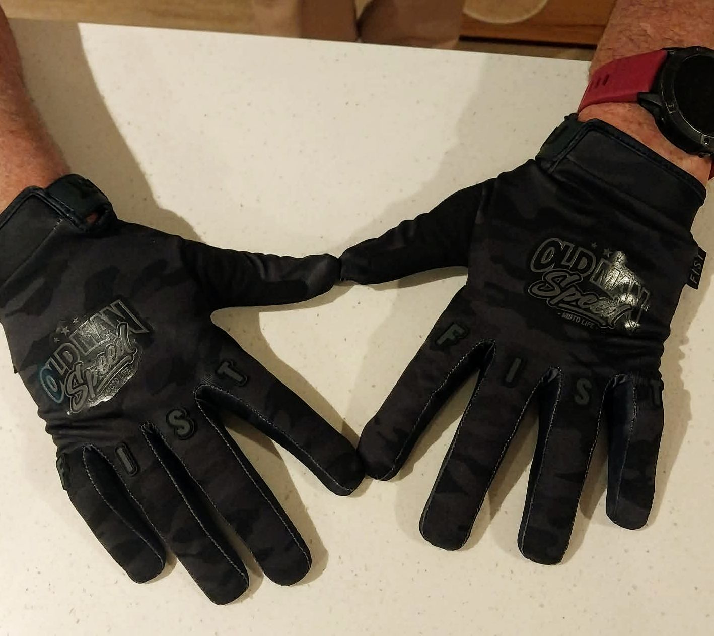 FIST/OLD MAN SPEED CAMMO GLOVE!